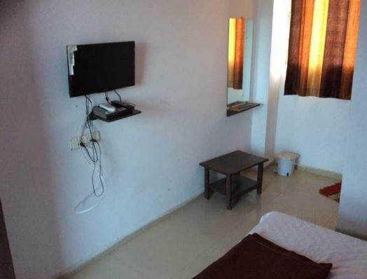 Hotel Manali Residency Gandhinagar Buitenkant foto